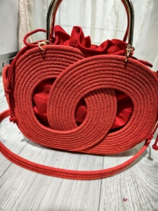 Фото из отзыва к Шнур вязаный 5 мм красный с сердечником