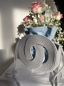 Фото из отзыва к Шнур плетёный 5 мм серый светлый с сердечником