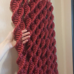 Фото из отзыва к Шнур вязаный мягкий 8 мм рубиновый с сердечником