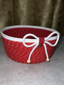 Фото из отзыва к Шнур плетёный 5 мм меланж молочный-красный с сердечником