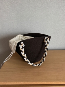 Фото из отзыва к Шнур вязаный 5 мм коричневый тёмный с сердечником