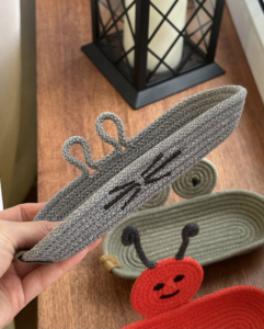 Фото из отзыва к Шнур вязаный 5 мм серый с сердечником