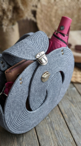 Фото из отзыва к Шнур вязаный 5 мм джинс (люрекс серебро) с сердечником