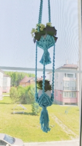 Фото из отзыва к Трёхпрядная веревка 5 мм, бирюзовый светлый