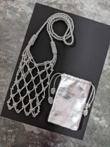 Фото из отзыва к Видео-урок Блестящий шнур - Сумочка для телефона