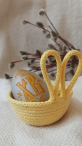 Фото из отзыва к Шнур вязаный 5 мм жёлтый с сердечником