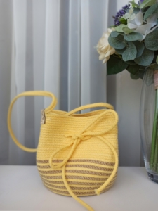 Фото из отзыва к Шнур вязаный 5 мм жёлтый с сердечником