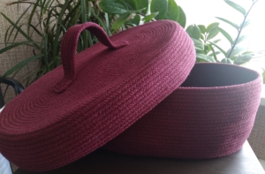 Фото из отзыва к Шнур вязаный 5 мм бордо с сердечником