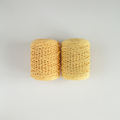 Трёхпрядная верёвка 3 мм жёлтый