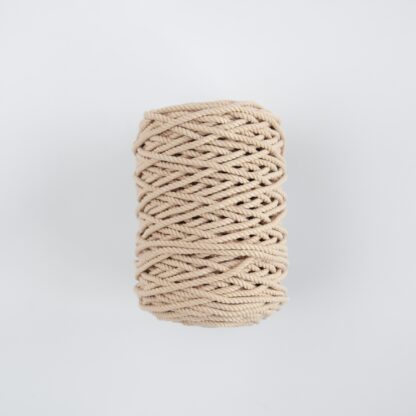 Трёхпрядная верёвка 5 мм песочная