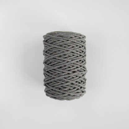 Трёхпрядная верёвка 5 мм серый