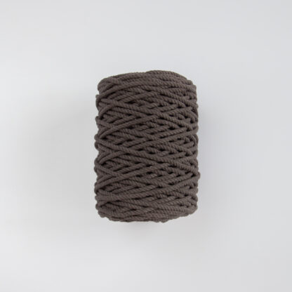 Трёхпрядная верёвка 5 мм шоколадный