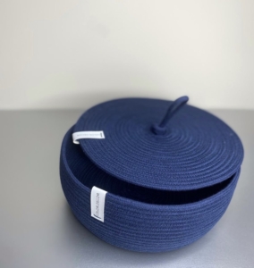 Фото из отзыва к Шнур плетёный 5 мм синий тёмный с сердечником