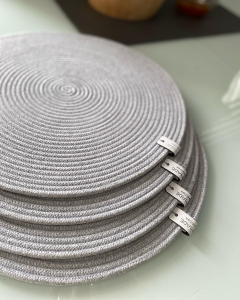Фото из отзыва к Шнур плетёный 5 мм серый светлый с сердечником