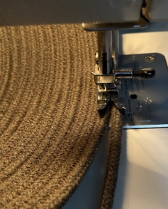 Фото из отзыва к Шнур плетёный 5 мм графитовый с сердечником