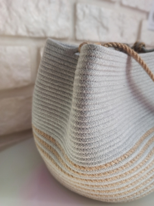 Фото из отзыва к Шнур плетёный 5 мм серый светлый с сердечником