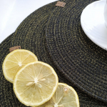 Фото из отзыва к Шнур вязаный 5 мм чёрный (люрекс золото) с сердечником