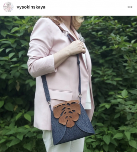 Фото из отзыва к Шнур вязаный 5 мм синий тёмный (люрекс серебро) с сердечником