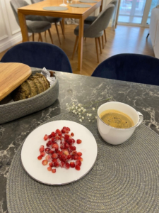 Фото из отзыва к Шнур вязаный 5 мм серый (люрекс серебро) с сердечником