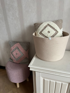 Фото из отзыва к Готовый набор Наволочка цветная с ковровой вышивкой