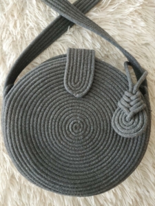 Фото из отзыва к Шнур плетёный 5 мм графитовый с сердечником