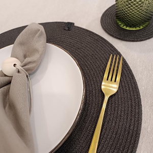 Фото из отзыва к Шнур вязаный 5 мм коричневый тёмный с сердечником