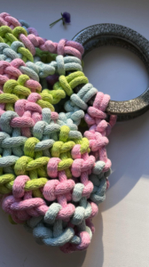 Фото из отзыва к Шнур вязаный мягкий 8 мм мятный с сердечником