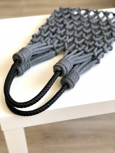 Фото из отзыва к Шнур вязаный мягкий 8 мм серый тёмный с сердечником