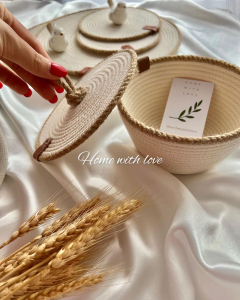 Фото из отзыва к Шнур вязаный 5 мм бежевый с сердечником