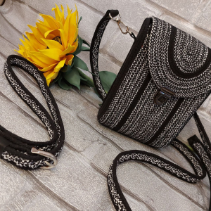 Фото из отзыва к Шнур вязаный 5 мм меланж чёрный-белый с сердечником