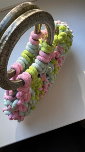 Фото из отзыва к Шнур вязаный мягкий 8 мм салатовый с сердечником