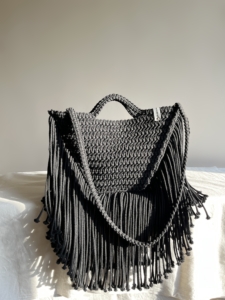 Фото из отзыва к Шнур плетёный 3 мм чёрный с цветным сердечником