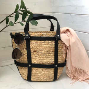 Фото из отзыва к Косичка из банановых листьев