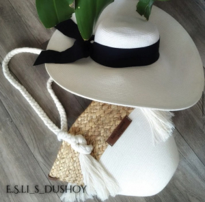 Фото из отзыва к Косичка из банановых листьев