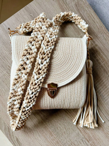 Фото из отзыва к Готовый набор Сумка-почтальонка