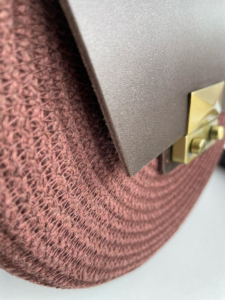 Фото из отзыва к Шнур вязаный 5 мм шоколадно-красный с сердечником