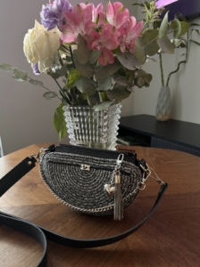 Фото из отзыва к Шнур плетёный 5 мм меланж молочный-чёрный с сердечником